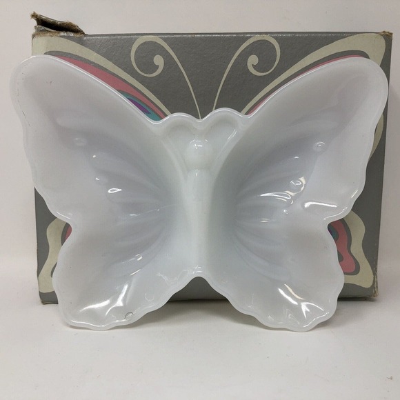 Butterfly Glass Soap Dish Avon Wings of Beauty 2 Hostess Fragrance Soaps NOS - Picture 7 of 11